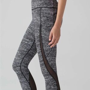 Lululemon Women's Black and Gray High-Waisted Leggings